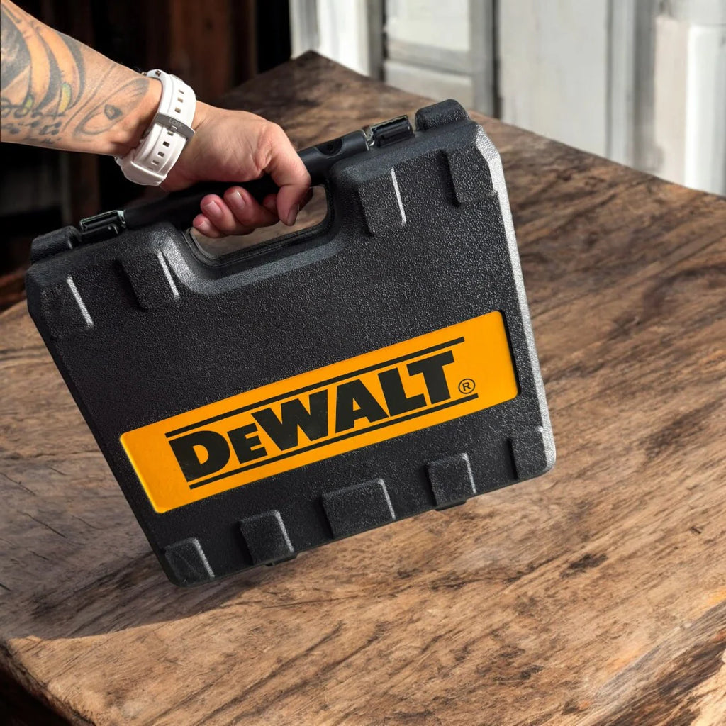 Potencia Imparable: Taladro Inalámbrico DeWalt 68 V + 34 Accesorios — ¡Todo tu arsenal en una sola caja!